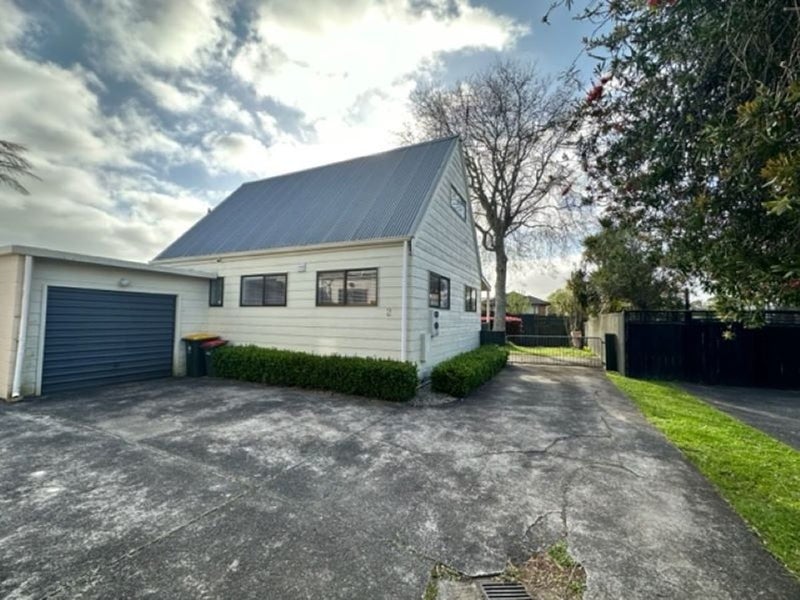 2/40 Mirrabooka Avenue, Botany Downs, Auckland - Carousel 2