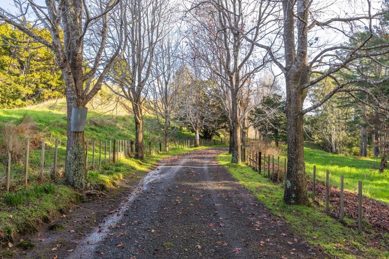 119 Wech Access, Makarau, Warkworth - Carousel 1