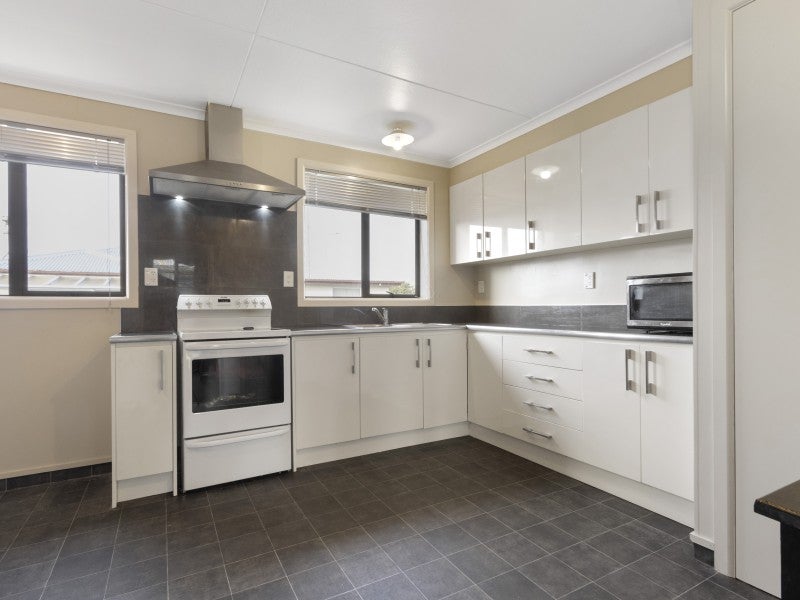 48 Saturn Street, Strathern, Invercargill - Carousel 2