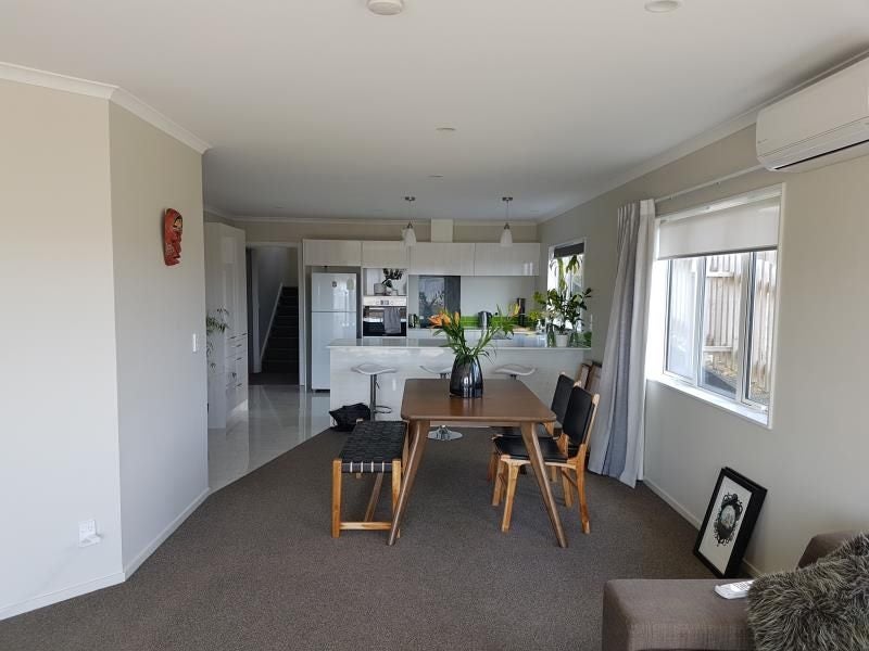 7A Madeira Close, Whitby, Porirua - Carousel 2