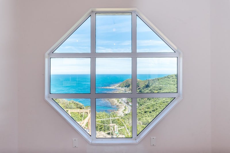 4 Paratu Way, Strathmore Park, Wellington - Carousel 2