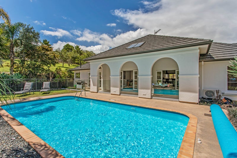 34 Kinnard Lane, Totara Park, Auckland - Carousel 2