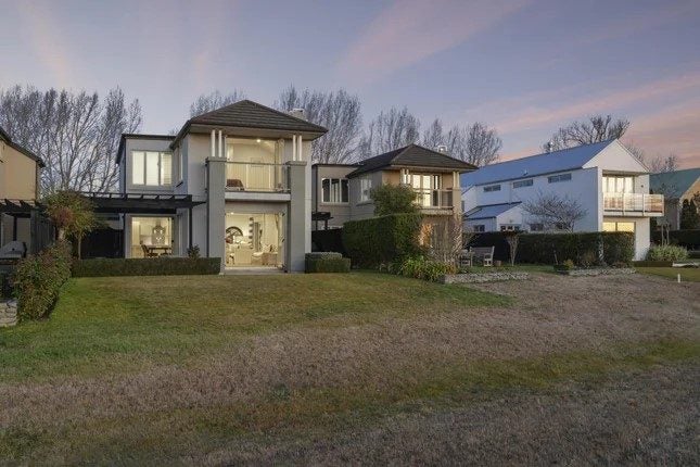 132 Lake Terrace Road, Burwood, Christchurch - Carousel 2