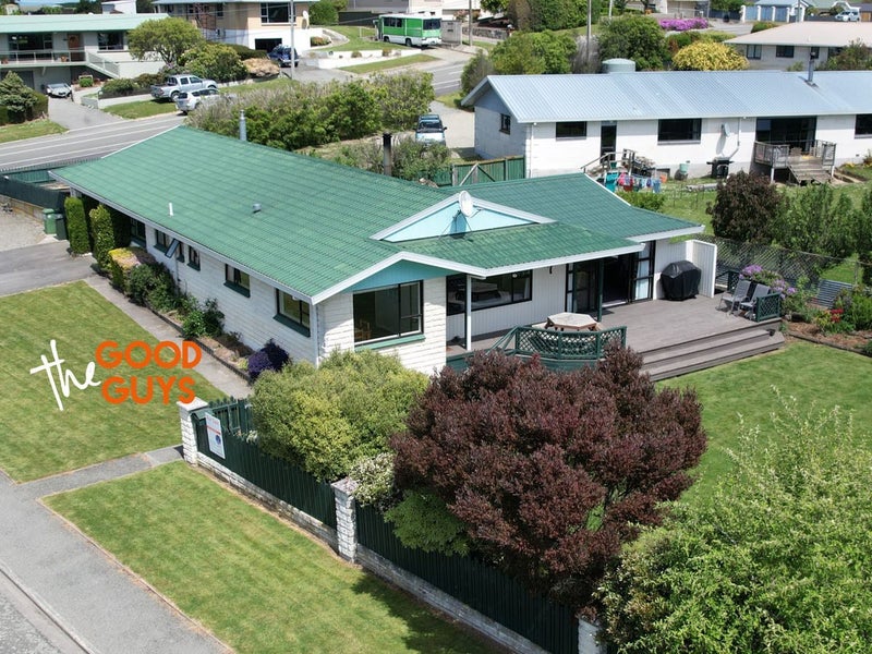 29 Gordon Street, Weston, Oamaru - Carousel 21