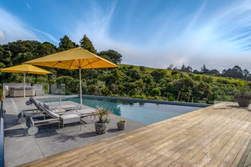 426 Whitford Road, Howick - Carousel 2