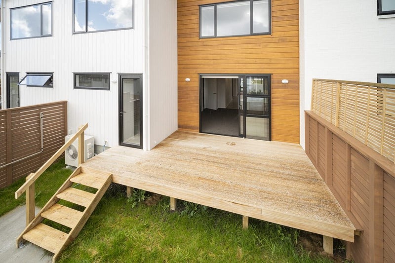 5 Seafarer Crescent, Stanmore Bay, Whangaparaoa - Carousel 13