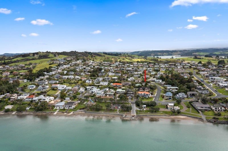 28 Deerness Crescent, Algies Bay, Warkworth - Carousel 1