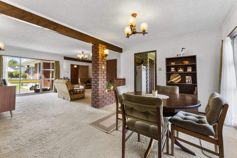 44 Kentucky Way, Awapuni, Palmerston North - Carousel 2