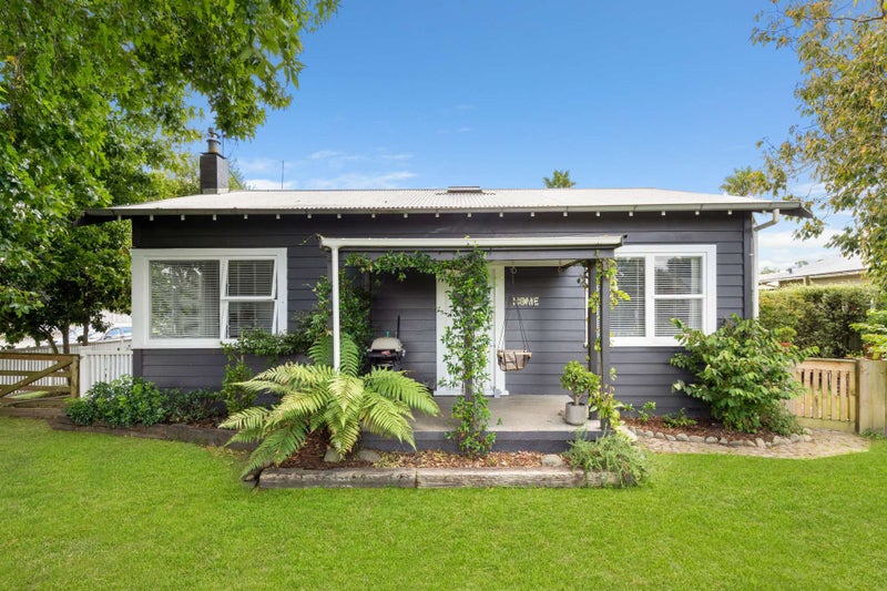 1 Goldsmith Street, Maeroa, Hamilton - Carousel 1