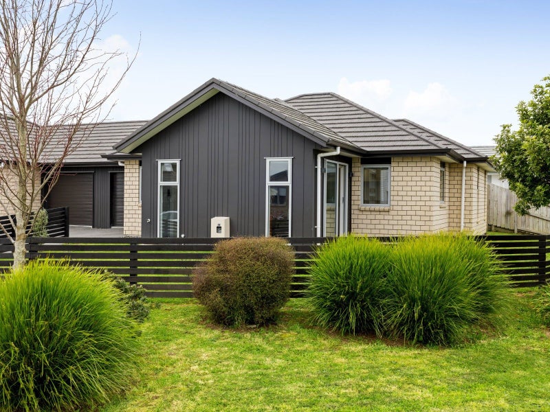 2/3 Ekara Road, Flagstaff, Hamilton - Carousel 1