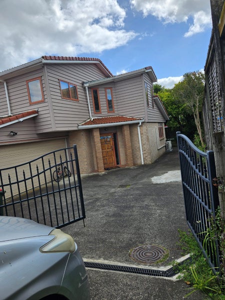 2A Carlton Street, Hillsborough, Auckland - Carousel 1