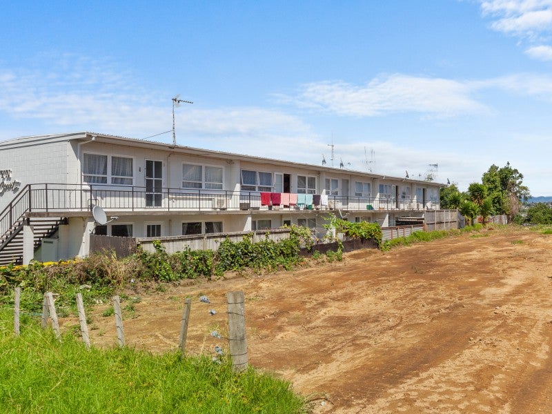 9/37 Selwyn Street, Tauranga - Carousel 14