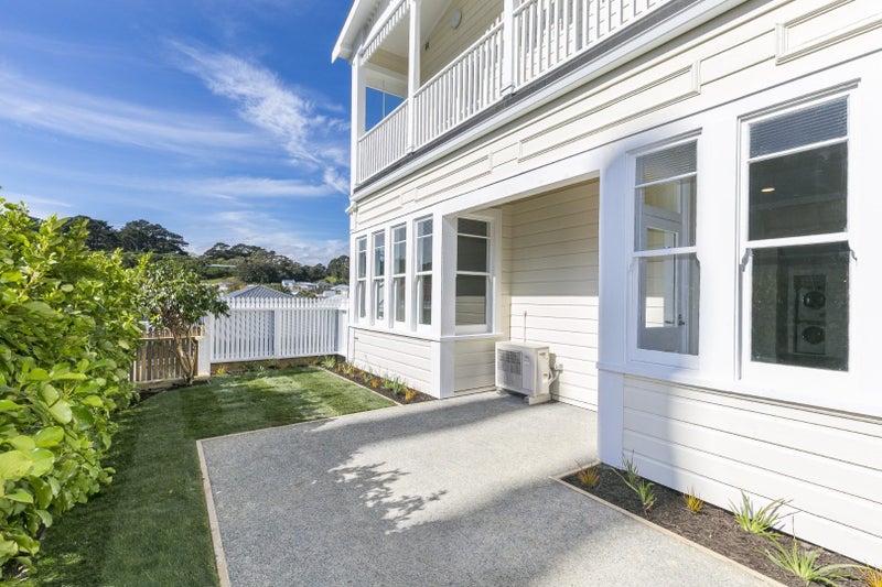 62 Mein Street, Newtown, Wellington - Carousel 2