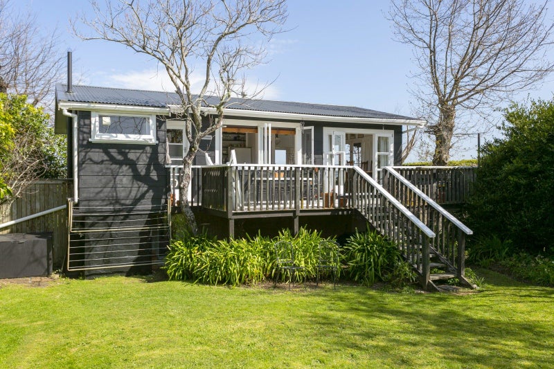 3/142 Te Heuheu Street, Taupō - Carousel 2
