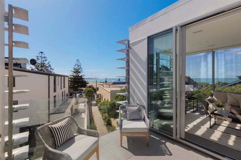 9/22 Esplanade, Sumner, Christchurch - Carousel 1