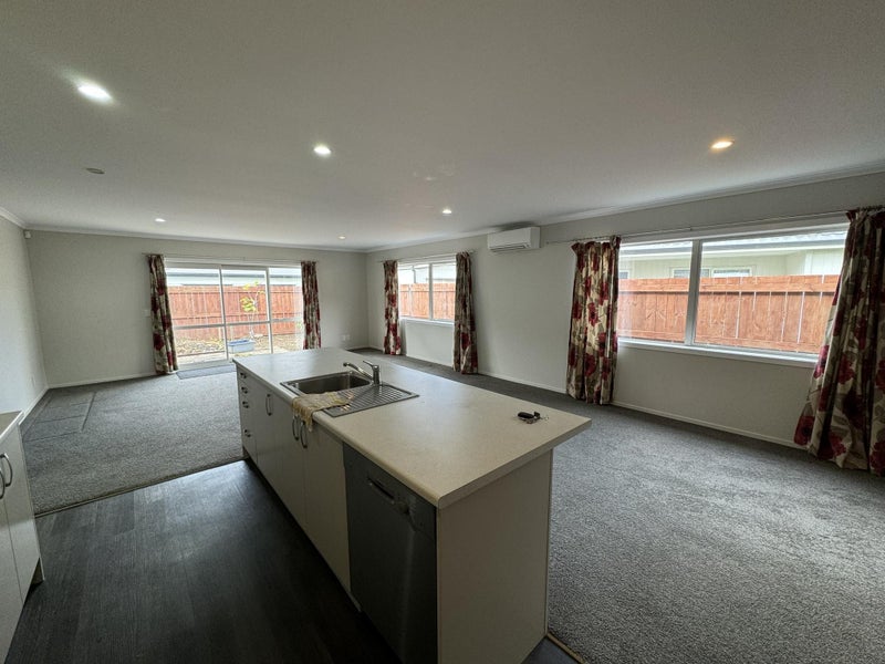 6 Te Toru Street, Taita, Lower Hutt - Carousel 2