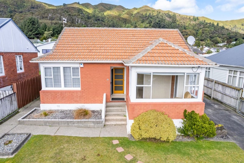 97 Wilkie Crescent, Naenae, Lower Hutt - Carousel 1