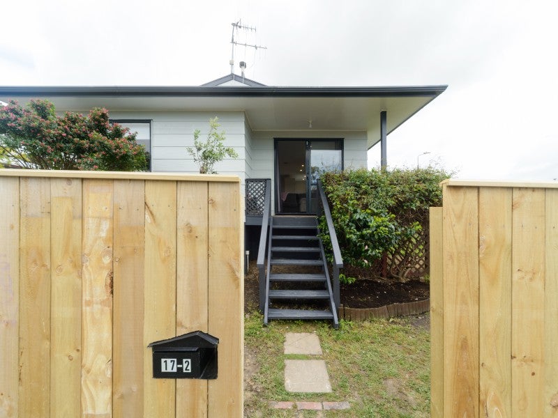 17 Dahlstrom Grove, Kelvin Grove, Palmerston North - Carousel 1