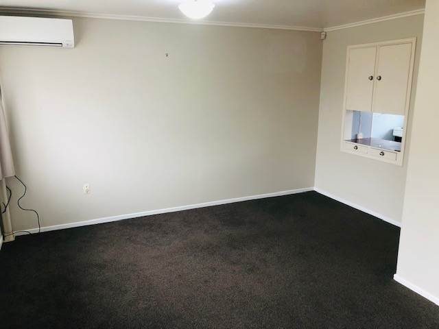 7B Moreland Road, Mount Albert, Auckland - Carousel 2
