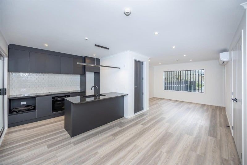 6/20 Tisdall Street, Hamilton Central, Hamilton - Carousel 2