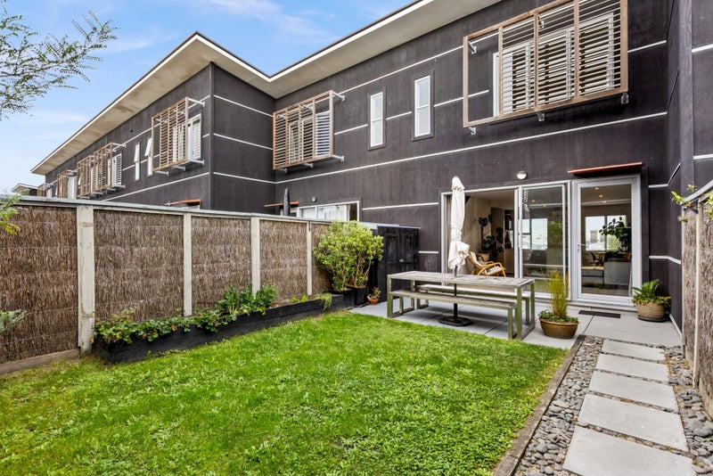 15/9 Humber Street, Pandora, Napier - Carousel 2