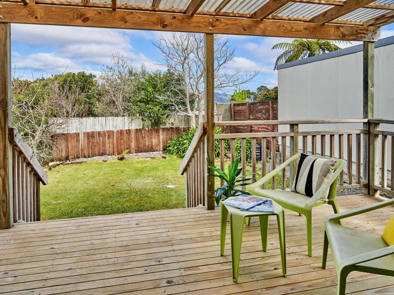 2 Gainsborough Grove, Belmont, Lower Hutt - Carousel 2