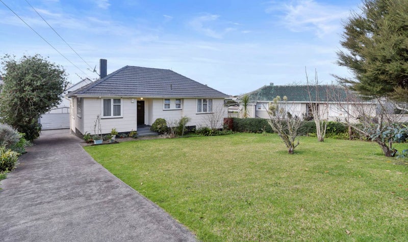 26 Elstree Avenue, Glen Innes, Auckland - Carousel 1