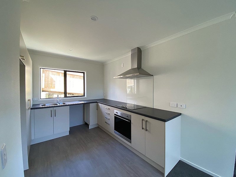 30 Speldhurst Grove, Stokes Valley, Lower Hutt - Carousel 2
