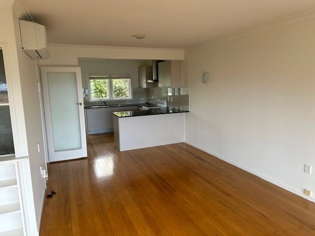 3/12 Castor Bay Road, Castor Bay, Auckland - Carousel 2
