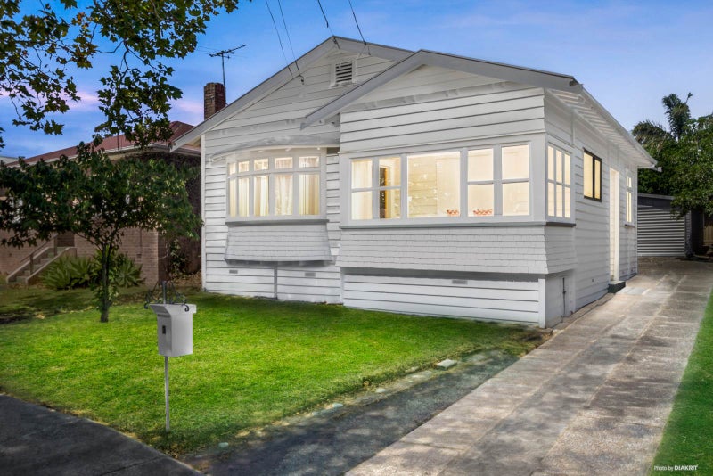 3 Nottingham Street, Westmere, Auckland - Carousel 1