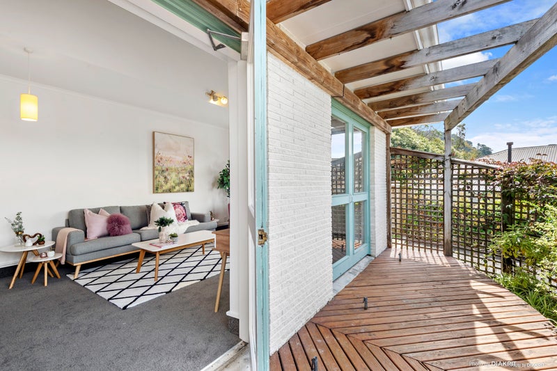 3/15 Upper Lewisville Terrace, Thorndon, Wellington - Carousel 2