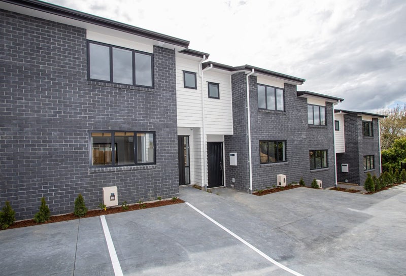 11/10 Charlemont Street, Whitiora, Hamilton - Carousel 1