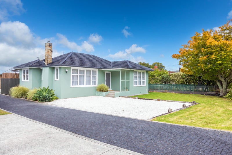16 Portal Crescent, Beerescourt, Hamilton - Carousel 1