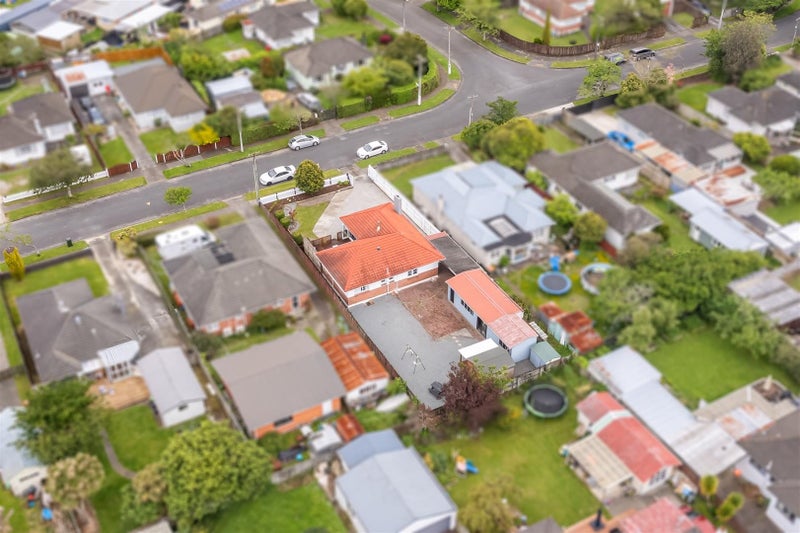 54 Routley Crescent, Elderslea, Upper Hutt - Carousel 34