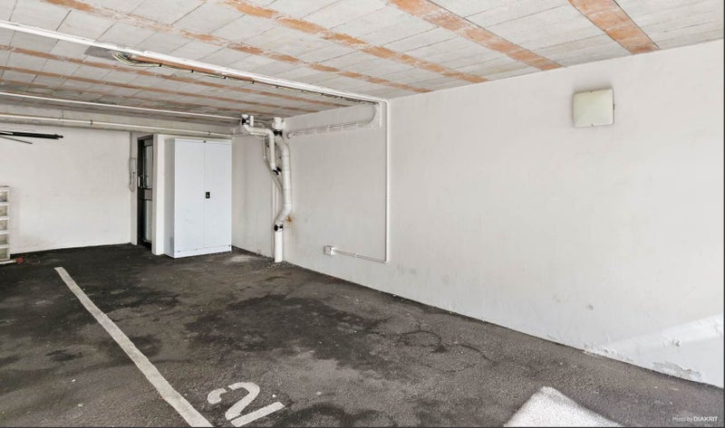 2/67 Sarsfield Street, Herne Bay, Auckland - Carousel 9