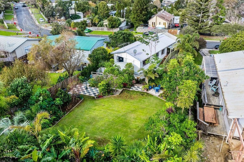 60 Brian Crescent, Stanmore Bay, Whangaparaoa - Carousel 2