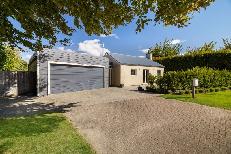 18 Copper Beech Avenue, Frankton, Queenstown - Carousel 2