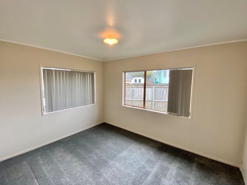 17 Balloch Street, Randwick Park, Auckland - Carousel 8