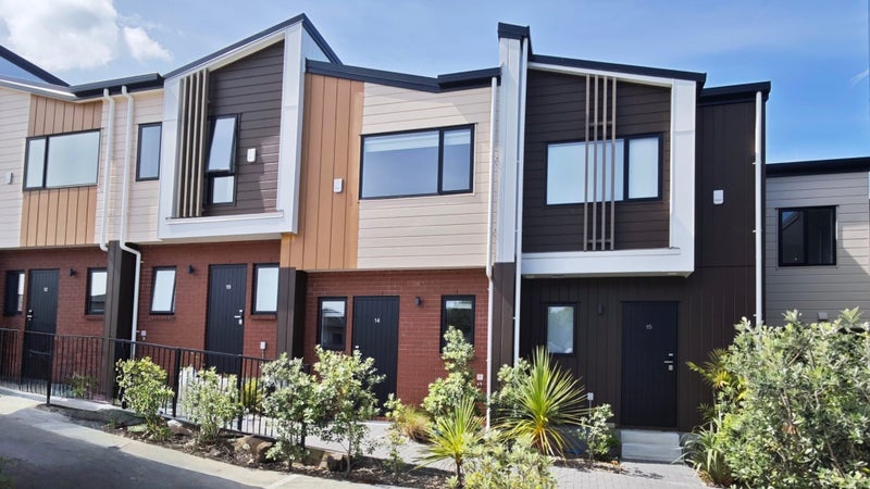 14/26 Springvale Drive, Fairview Heights, Auckland - Carousel 1