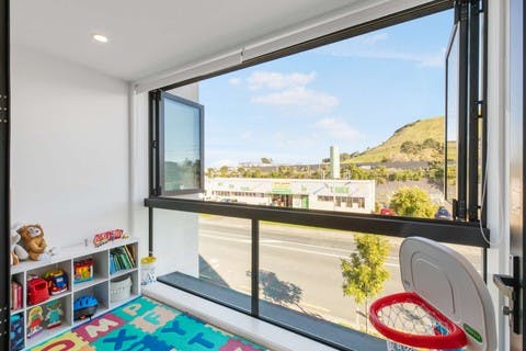 101/82 Jellicoe Road, Panmure, Auckland - Carousel 1