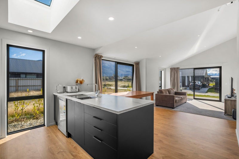 22 Riley Street, LAKE HAWEA - Carousel 2