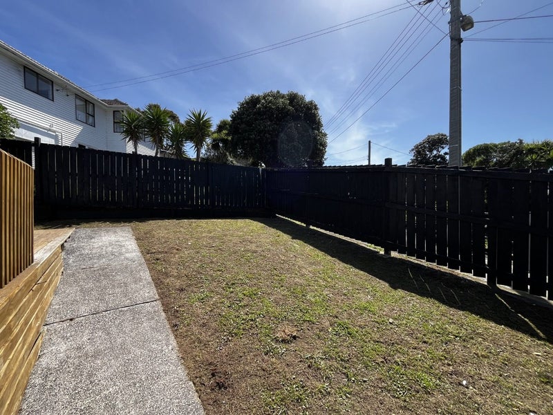 25 Hiwi Crescent, Titahi Bay, Porirua - Carousel 16