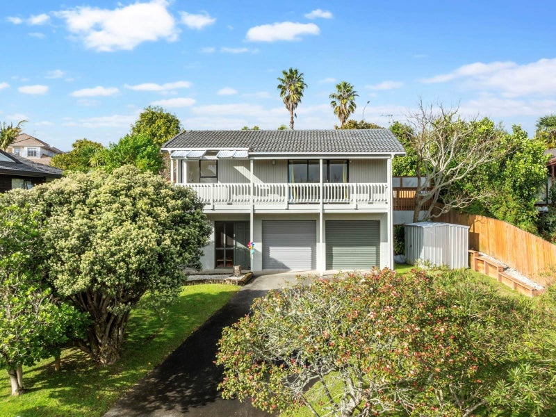 10 Photinia Place, Botany Downs, Auckland - Carousel 2