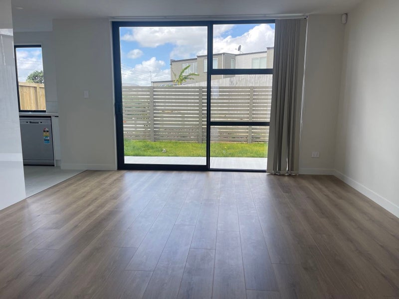 20 Karikari Crescent, Takanini, Auckland - Carousel 2