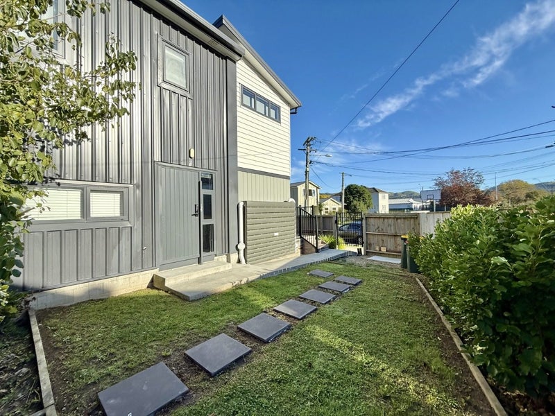 1/6 Bertram Grove, Naenae, Lower Hutt - Carousel 11