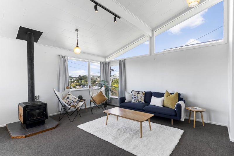 9 Alwyn Place, Newlands, Wellington - Carousel 2