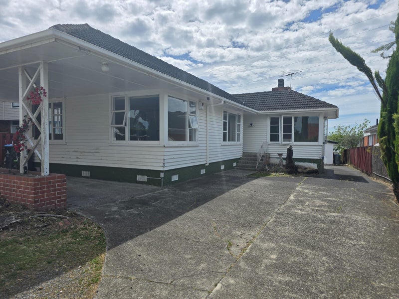 205 Hillsborough Road, Hillsborough, Auckland - Carousel 2