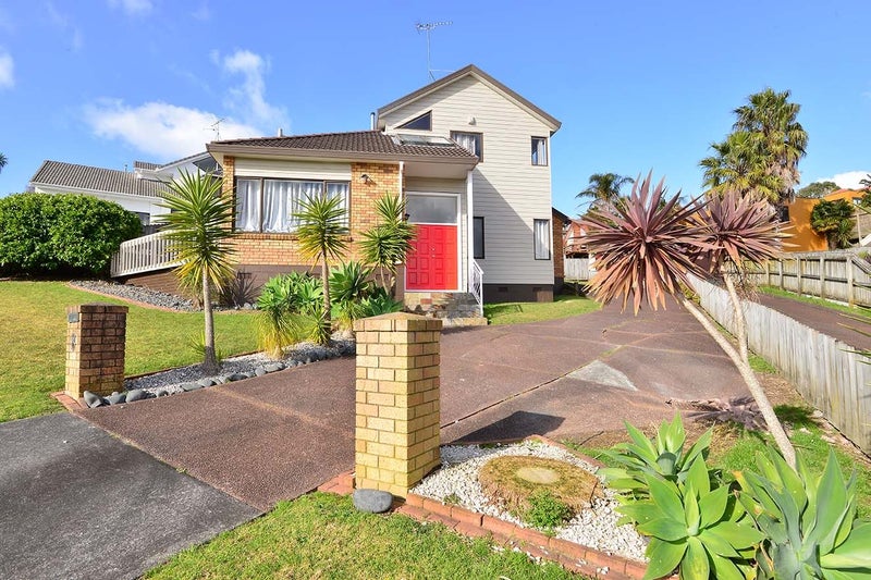 8 Tenbless Court, Unsworth Heights, Auckland - Carousel 1