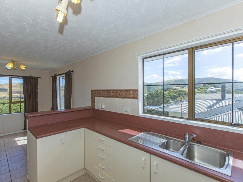 37 Outram Grove, Kelson, Lower Hutt - Carousel 2