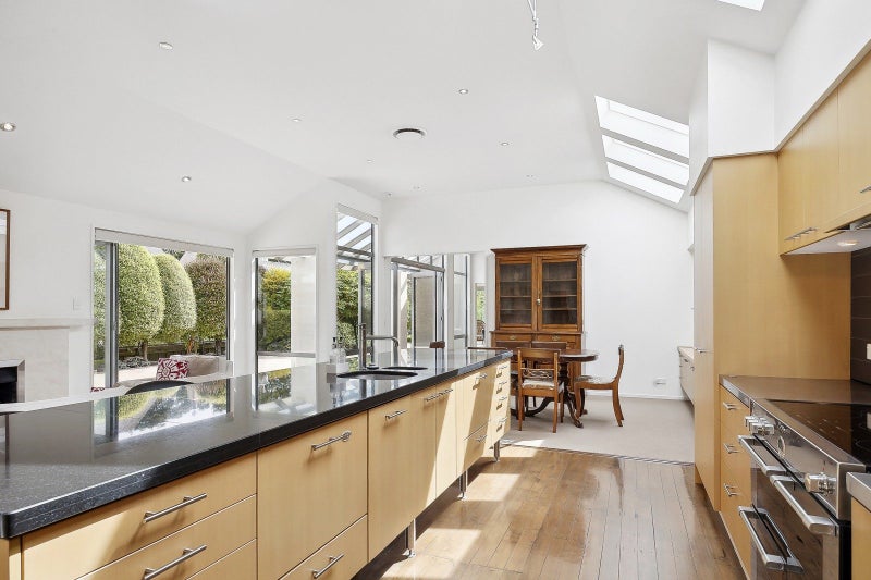 122 Cannington Road, Maori Hill, Dunedin - Carousel 2